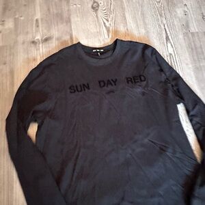 Sun Day Red Long-Sleeve XL